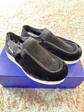 NWT P448 Bubble Black Shearling Sneakers Size 37